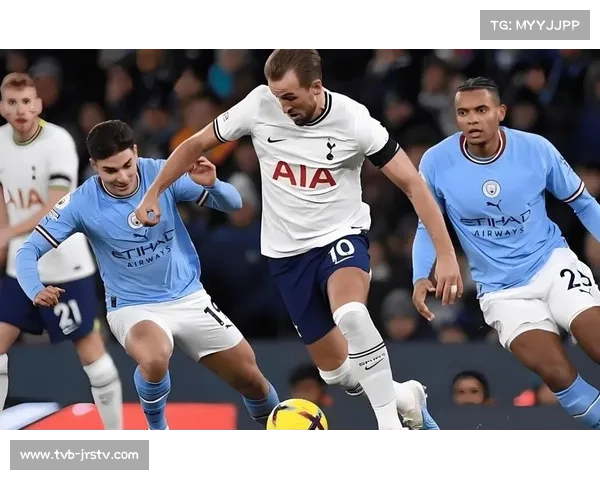 尤文图斯1-1佛罗伦萨，门框两次阻挡进球运